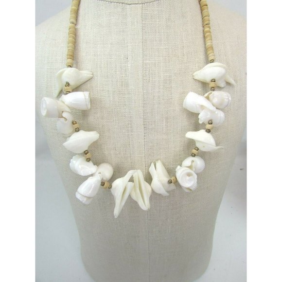 Wood Beaded Shell Necklace Wooden Beads Shells 47296 - Picture 2 of 4